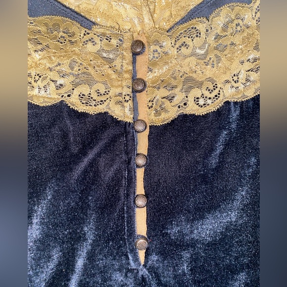 FREE PEOPLE - Aratta Velvet Dreams Navy Blue w/ Gold Lace Cami Nightgown - Picture 4 of 6